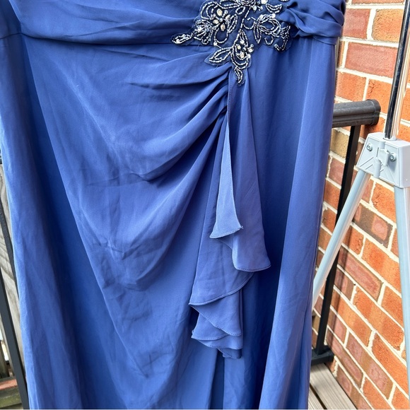 Marina Navy Blue Plus Gown 16W - Picture 4 of 8